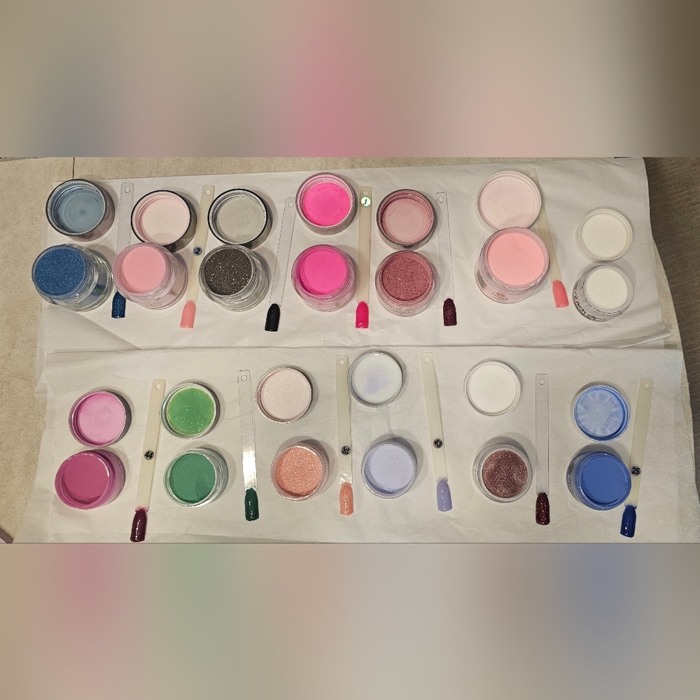 French Nail Tips Set with Assorted Dipping Powders - Picture 4 of 11
